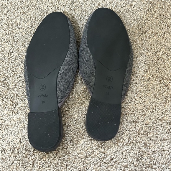 VIVAIA Quilted Charcoal Gray Slip On Mules Women's Size 39 9 Round Toe Casual - Picture 7 of 7